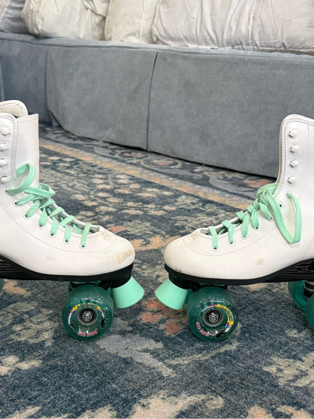 White Roller Skates - Starter Skates - Women’s Skates - Picture 3 of 5